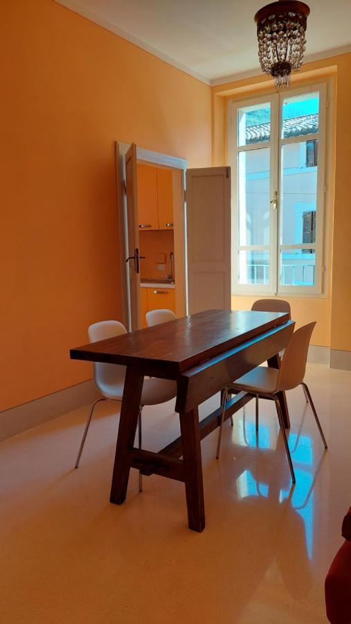 La Casa Del Mago Camere E Appartamenti Pissignano Kültér fotó
