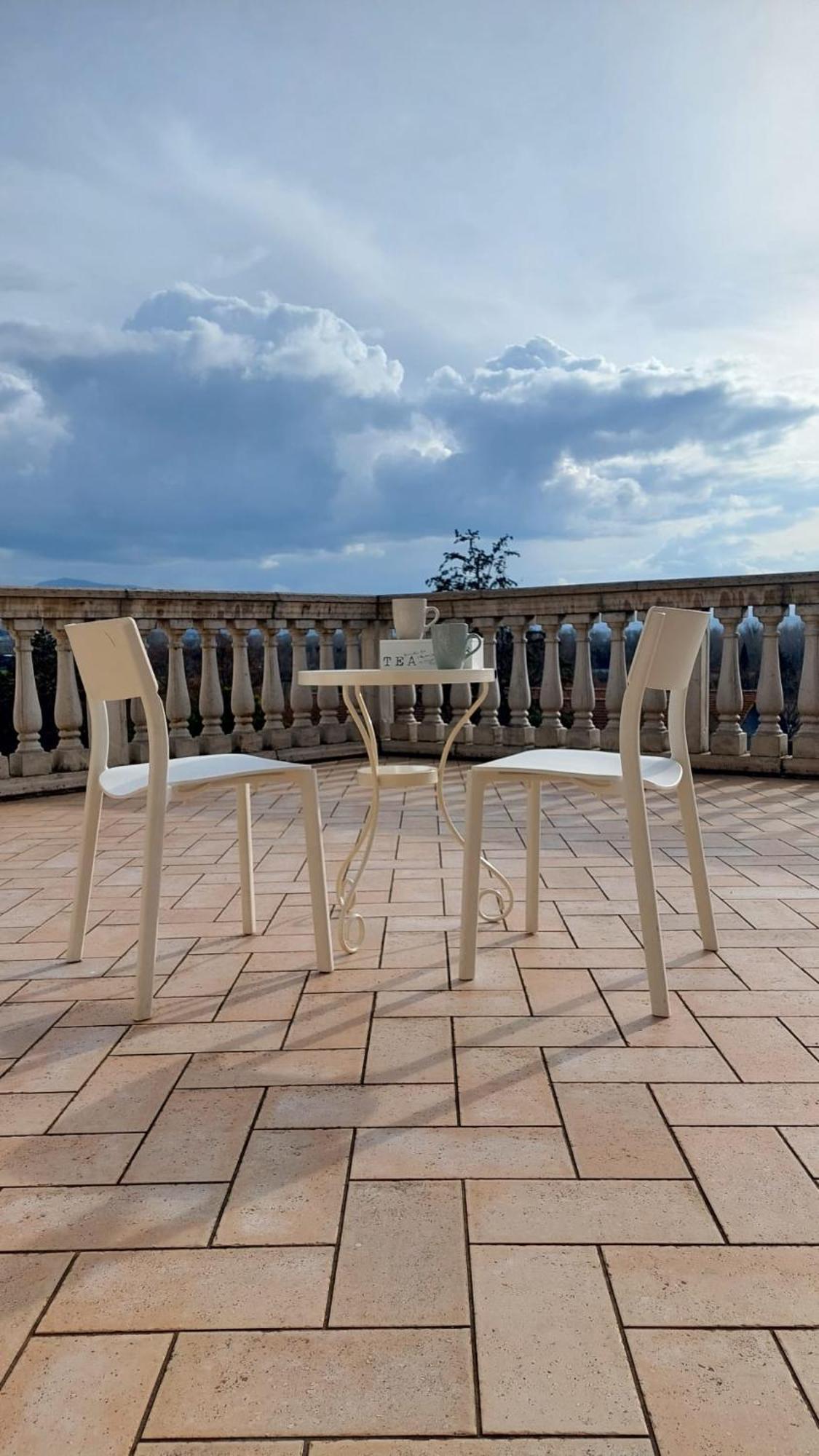 La Casa Del Mago Camere E Appartamenti Pissignano Kültér fotó