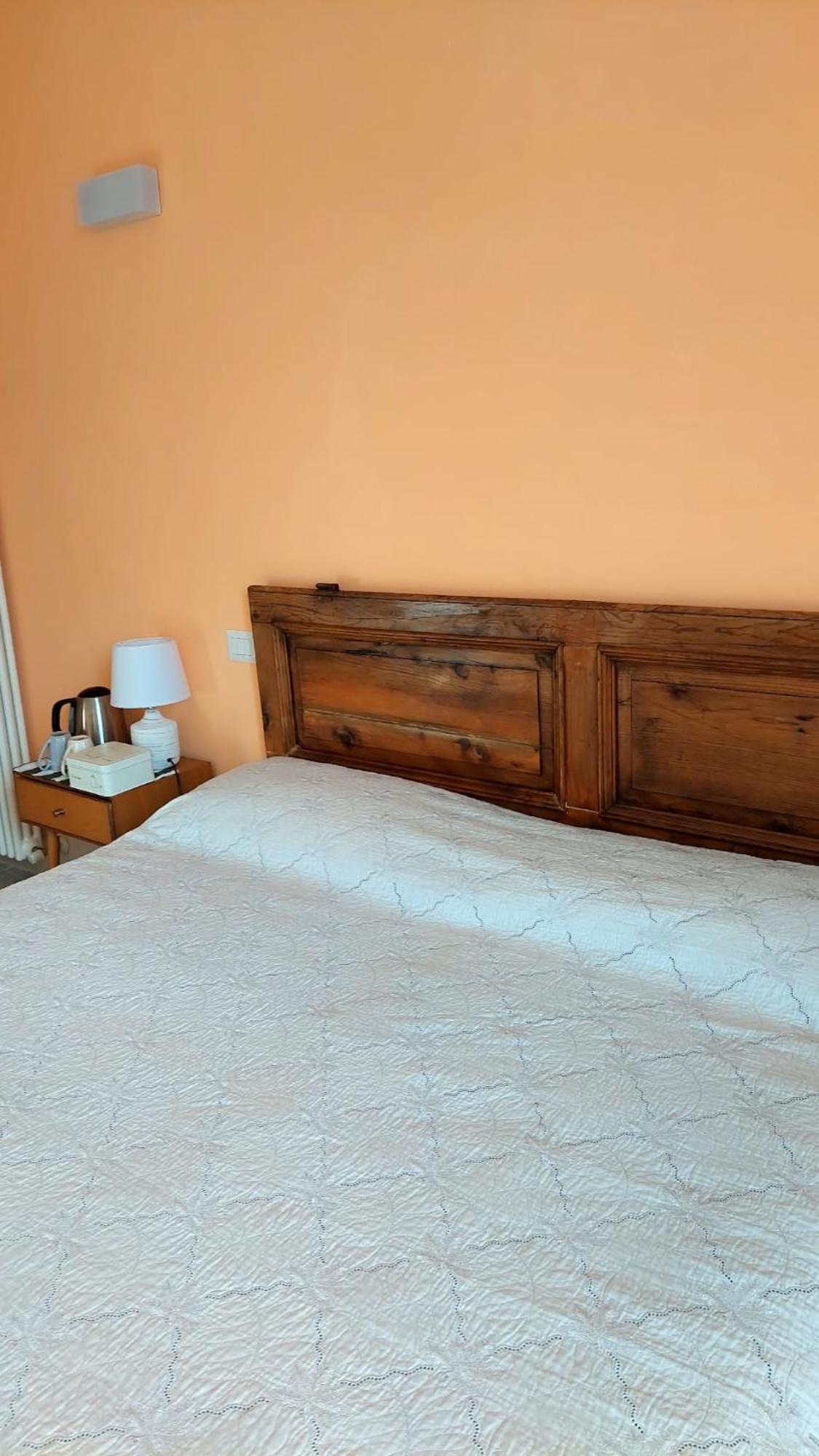 La Casa Del Mago Camere E Appartamenti Pissignano Kültér fotó